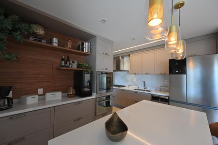 Apartamento à venda com 133m², 3 quartos e 2 vagas Apartamento à venda com 133m², 3 quartos e 2 vagasCozinha