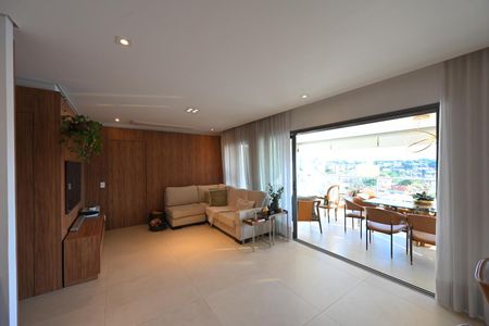 Apartamento à venda com 133m², 3 quartos e 2 vagas Apartamento à venda com 133m², 3 quartos e 2 vagasSala