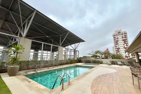 Apartamento à venda com 133m², 3 quartos e 2 vagas Apartamento à venda com 133m², 3 quartos e 2 vagasPiscina