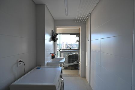 Apartamento à venda com 133m², 3 quartos e 2 vagas Apartamento à venda com 133m², 3 quartos e 2 vagasLavanderia