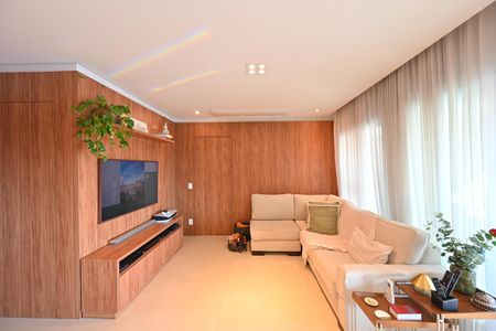 Apartamento à venda com 133m², 3 quartos e 2 vagas Apartamento à venda com 133m², 3 quartos e 2 vagasSala