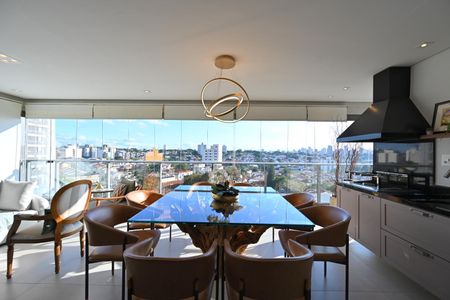 Apartamento à venda com 133m², 3 quartos e 2 vagas Apartamento à venda com 133m², 3 quartos e 2 vagasVaranda Gourmet