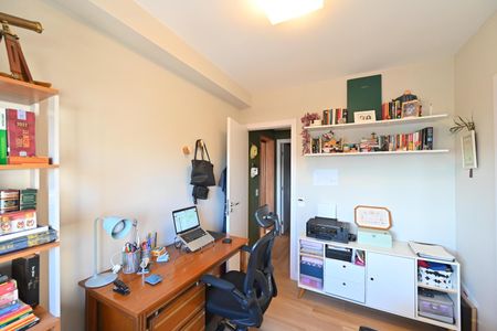 Apartamento à venda com 133m², 3 quartos e 2 vagas Apartamento à venda com 133m², 3 quartos e 2 vagasSuíte 2