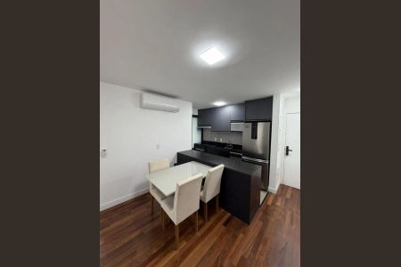 Sala de apartamento à venda com 3 quartos, 75m² em Pompeia, São Paulo