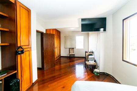 Apartamento à venda com 110m², 3 quartos e 2 vagas Apartamento à venda com 110m², 3 quartos e 2 vagasSuíte