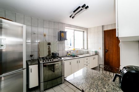 Apartamento à venda com 110m², 3 quartos e 2 vagas Apartamento à venda com 110m², 3 quartos e 2 vagasCozinha