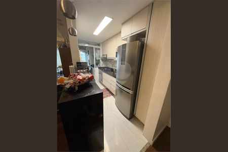 Apartamento à venda com 3 quartos, 81m² em Vila Isa, São Paulo