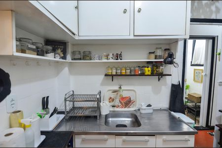 Apartamento à venda com 75m², 2 quartos e sem vaga Apartamento à venda com 75m², 2 quartos e sem vagaCozinha