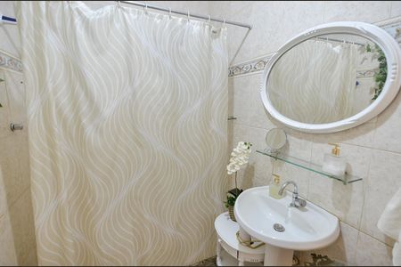 Apartamento à venda com 75m², 2 quartos e sem vaga Apartamento à venda com 75m², 2 quartos e sem vagaBanheiro