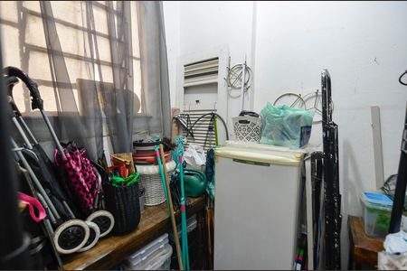 Apartamento à venda com 75m², 2 quartos e sem vaga Apartamento à venda com 75m², 2 quartos e sem vagaQuarto de Serviço