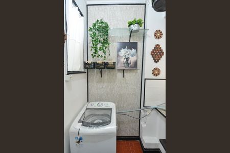 Apartamento à venda com 75m², 2 quartos e sem vaga Apartamento à venda com 75m², 2 quartos e sem vagaÁrea de Serviço