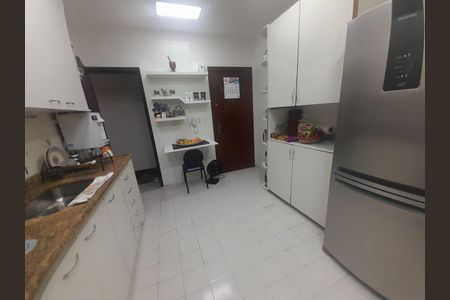 Cozinha de apartamento para alugar com 3 quartos, 117m² em Freguesia (Ilha do Governador), Rio de Janeiro