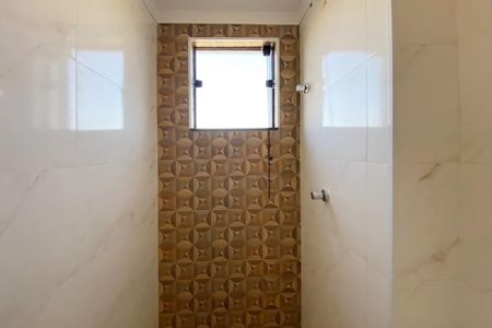 Apartamento à venda com 55m², 2 quartos e 1 vaga Apartamento à venda com 55m², 2 quartos e 1 vagaBanheiro