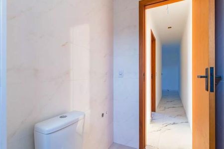 Apartamento à venda com 55m², 2 quartos e 1 vaga Apartamento à venda com 55m², 2 quartos e 1 vagaBanheiro