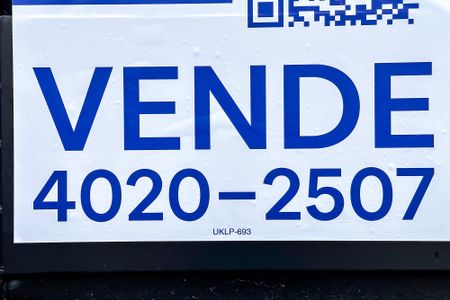 Apartamento à venda com 55m², 2 quartos e 1 vaga Apartamento à venda com 55m², 2 quartos e 1 vagaPlaca