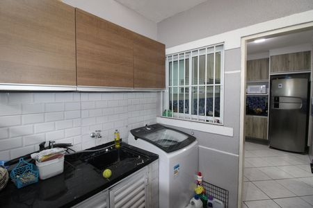 Casa de condomínio à venda com 67m², 2 quartos e 1 vagaÁrea de Serviço