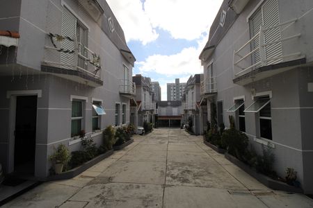 Casa de condomínio à venda com 67m², 2 quartos e 1 vagaÁrea Comum