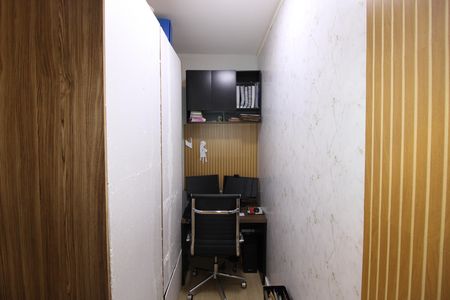 Casa de condomínio à venda com 67m², 2 quartos e 1 vagaEscritório