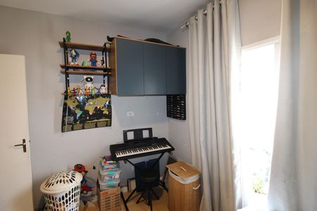 Casa de condomínio à venda com 67m², 2 quartos e 1 vagaQuarto 2