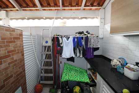Casa de condomínio à venda com 67m², 2 quartos e 1 vagaÁrea de Serviço