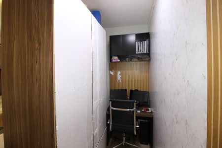 Casa de condomínio à venda com 67m², 2 quartos e 1 vagaEscritório