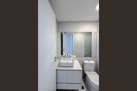 Apartamento para alugar com 70m², 2 quartos e 1 vaga Apartamento para alugar com 70m², 2 quartos e 1 vagaBanheiro