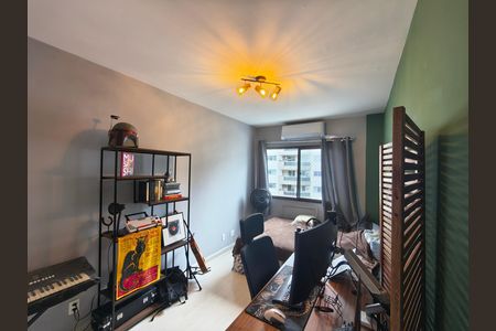 Apartamento à venda com 76m², 2 quartos e 1 vaga