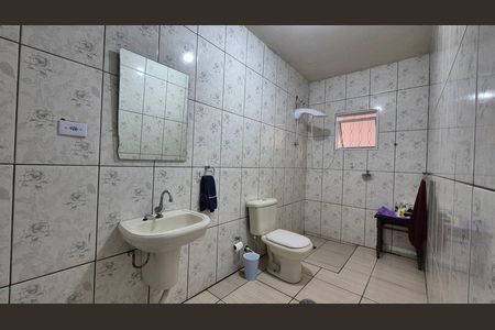 Casa à venda com 137m², 3 quartos e 2 vagas Casa à venda com 137m², 3 quartos e 2 vagasBanheiro