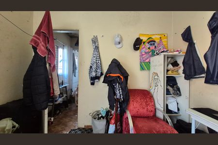 Casa à venda com 137m², 3 quartos e 2 vagas Casa à venda com 137m², 3 quartos e 2 vagasQuarto - fundos