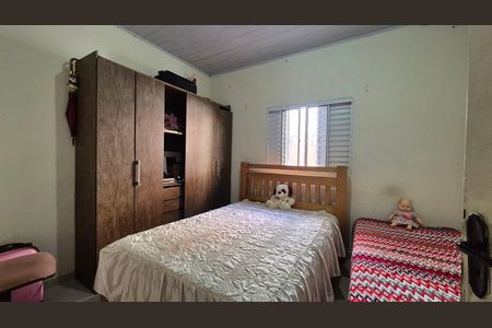 Casa à venda com 137m², 3 quartos e 2 vagas Casa à venda com 137m², 3 quartos e 2 vagasQuarto