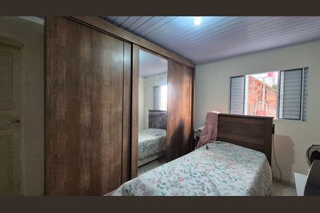 Casa à venda com 137m², 3 quartos e 2 vagas Casa à venda com 137m², 3 quartos e 2 vagasQuarto 2