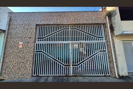 Fachada de casa à venda com 3 quartos, 137m² em Vila Linda, Santo André