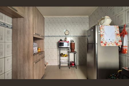 Cozinha de casa à venda com 3 quartos, 137m² em Vila Linda, Santo André