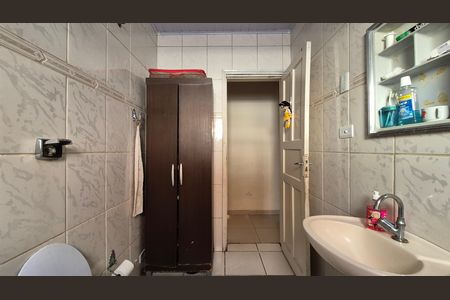 Casa à venda com 137m², 3 quartos e 2 vagas Casa à venda com 137m², 3 quartos e 2 vagasBanheiro 2
