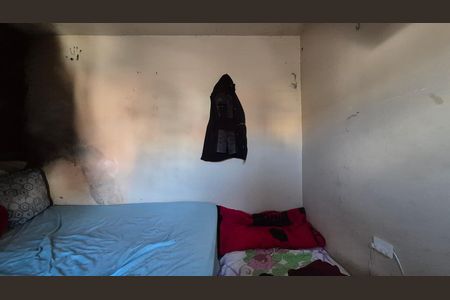 Casa à venda com 137m², 3 quartos e 2 vagas Casa à venda com 137m², 3 quartos e 2 vagasQuarto - fundos