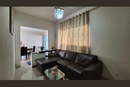 Sala de casa à venda com 3 quartos, 137m² em Vila Linda, Santo André
