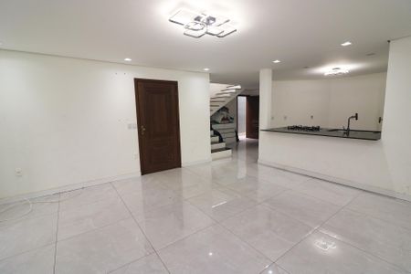 Casa para alugar com 350m², 6 quartos e 3 vagasSala 1