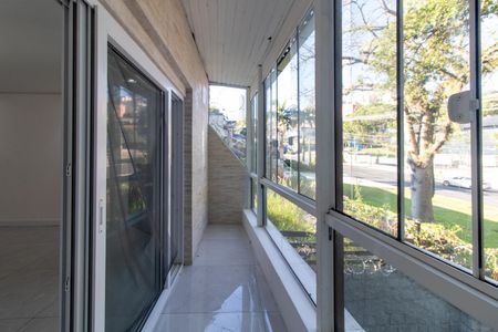 Varanda da Sala de casa para alugar com 6 quartos, 350m² em Cristal, Porto Alegre