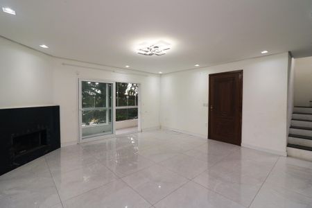 Casa para alugar com 350m², 6 quartos e 3 vagasSala 1