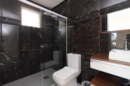 Casa para alugar com 350m², 6 quartos e 3 vagas Casa para alugar com 350m², 6 quartos e 3 vagasBanheiro Social