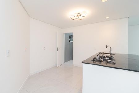 Casa para alugar com 350m², 6 quartos e 3 vagas Casa para alugar com 350m², 6 quartos e 3 vagasCozinha e Área de Serviço
