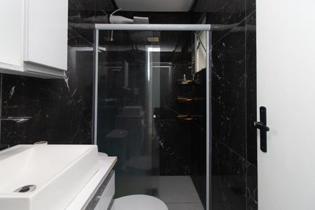Casa para alugar com 350m², 6 quartos e 3 vagas Casa para alugar com 350m², 6 quartos e 3 vagasBanheiro da Suíte