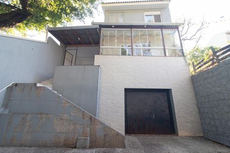Fachada de casa para alugar com 6 quartos, 350m² em Cristal, Porto Alegre