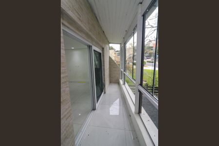 Casa para alugar com 350m², 6 quartos e 3 vagasSacada da Sala 1