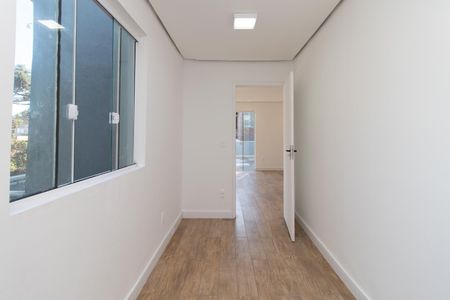 Casa para alugar com 350m², 6 quartos e 3 vagas Casa para alugar com 350m², 6 quartos e 3 vagasQuarto 2