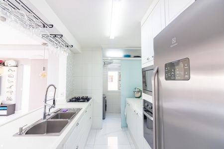 Apartamento à venda com 83m², 2 quartos e 2 vagasCozinha 