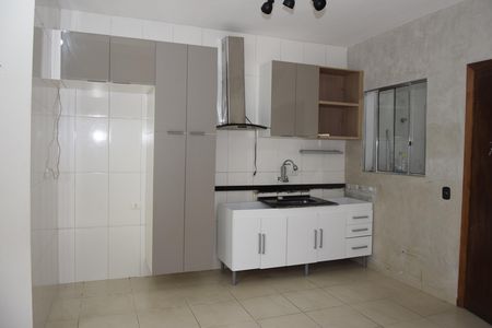 Casa para alugar com 160m², 2 quartos e 2 vagasSala/Cozinha