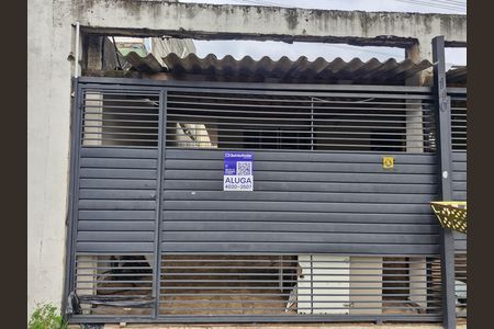 Casa para alugar com 160m², 2 quartos e 2 vagas Casa para alugar com 160m², 2 quartos e 2 vagasFachada