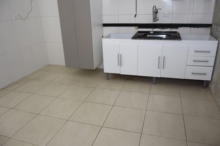 Casa para alugar com 160m², 2 quartos e 2 vagasSala/Cozinha