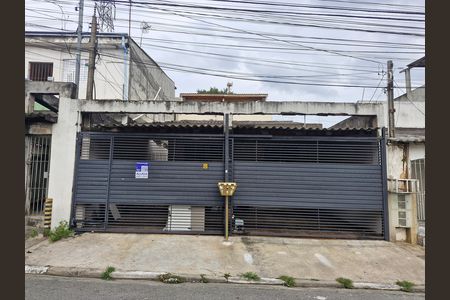 Casa para alugar com 160m², 2 quartos e 2 vagas Casa para alugar com 160m², 2 quartos e 2 vagasFachada